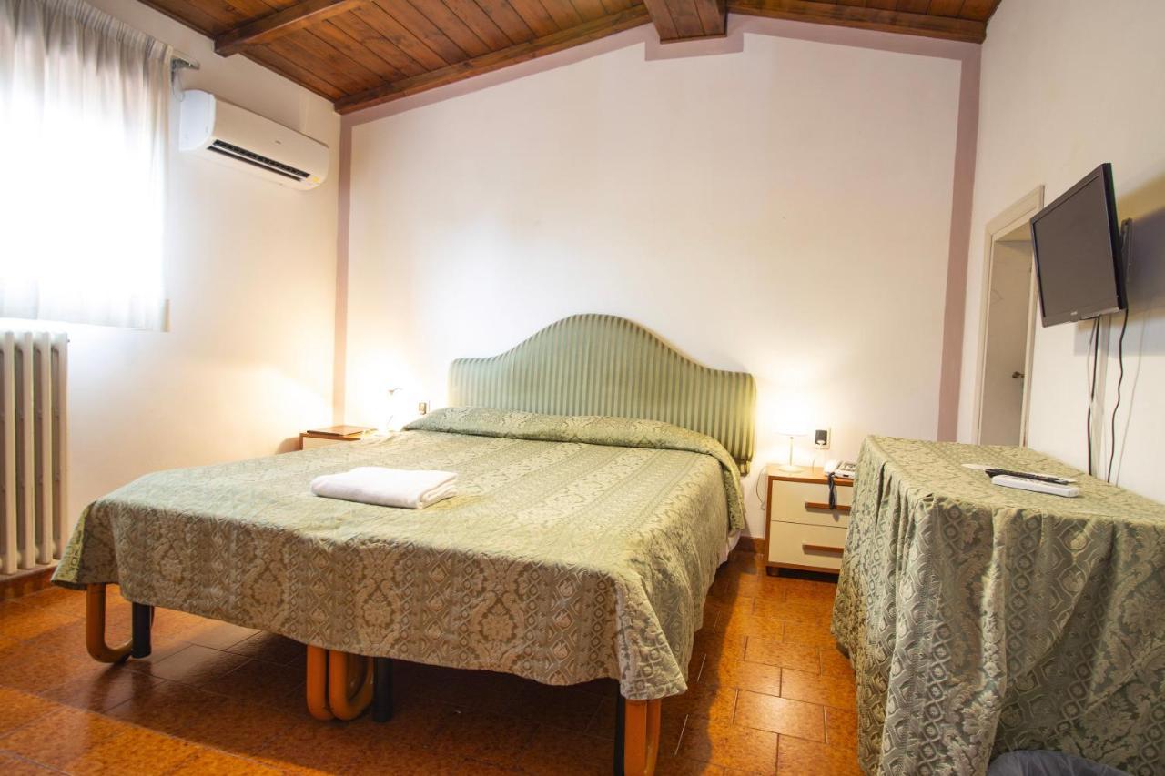 Hotel Prime Pistoia Exterior photo