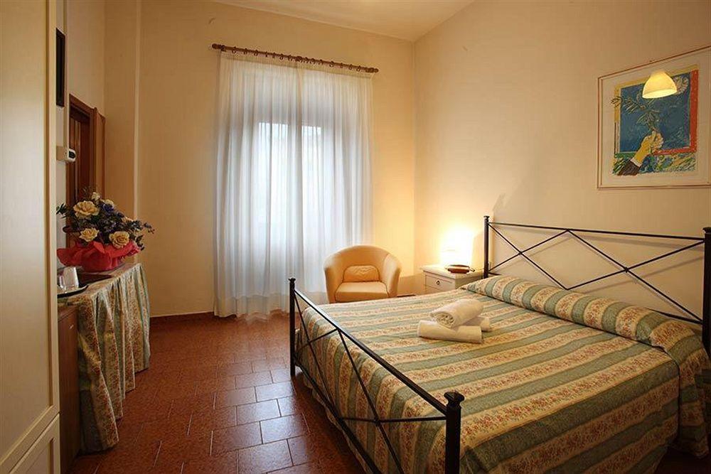 Hotel Prime Pistoia Exterior photo